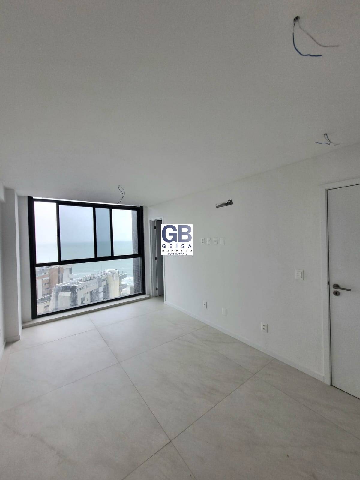 Apartamento à venda com 4 quartos, 180m² - Foto 17